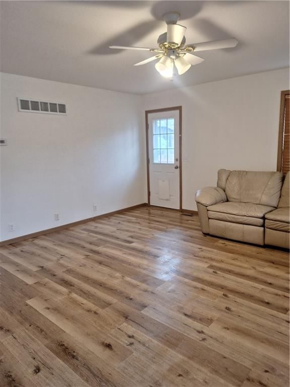 2 W Red Bud Lane — photo 15