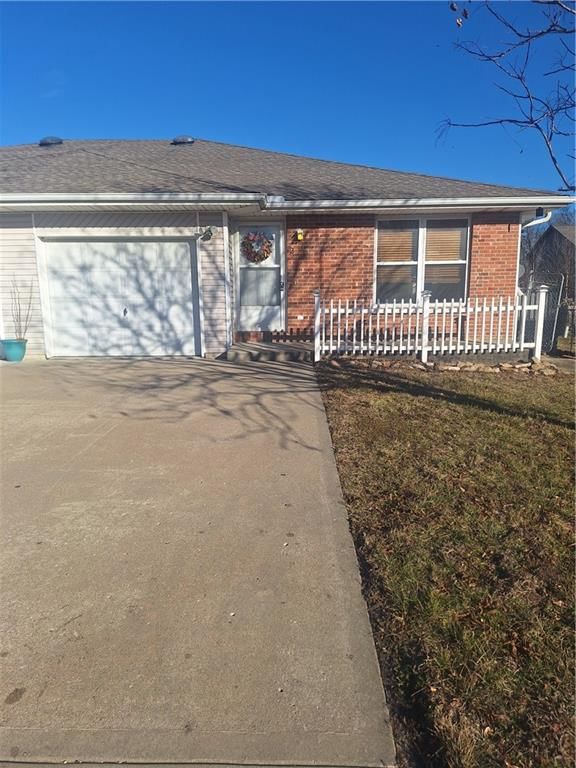 2 W Red Bud Lane — photo 22