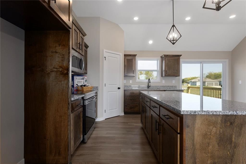 121 SW Nelson Drive — photo 11