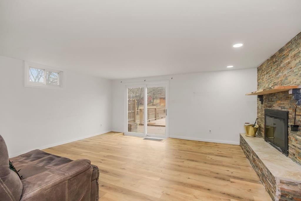 419 NW North Shore Drive — photo 5