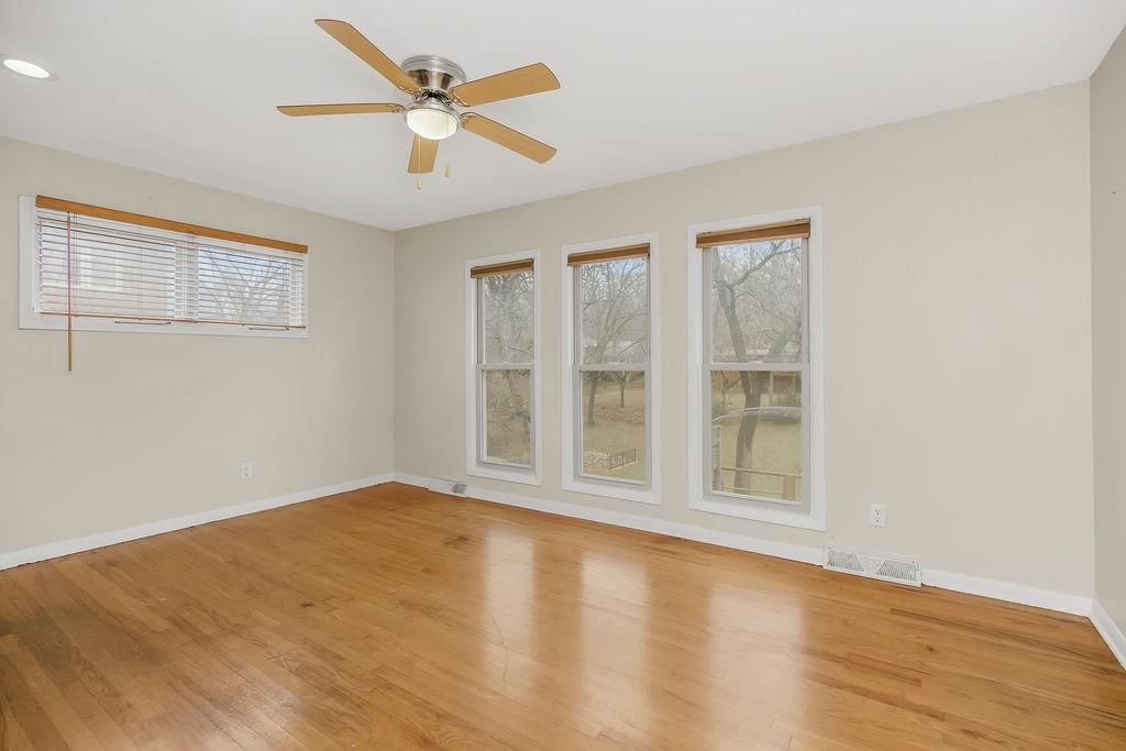 419 NW North Shore Drive — photo 18