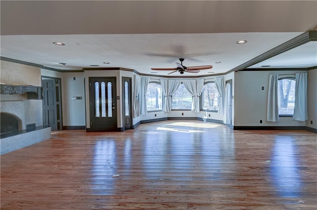 8044 Rock Creek Drive — photo 13