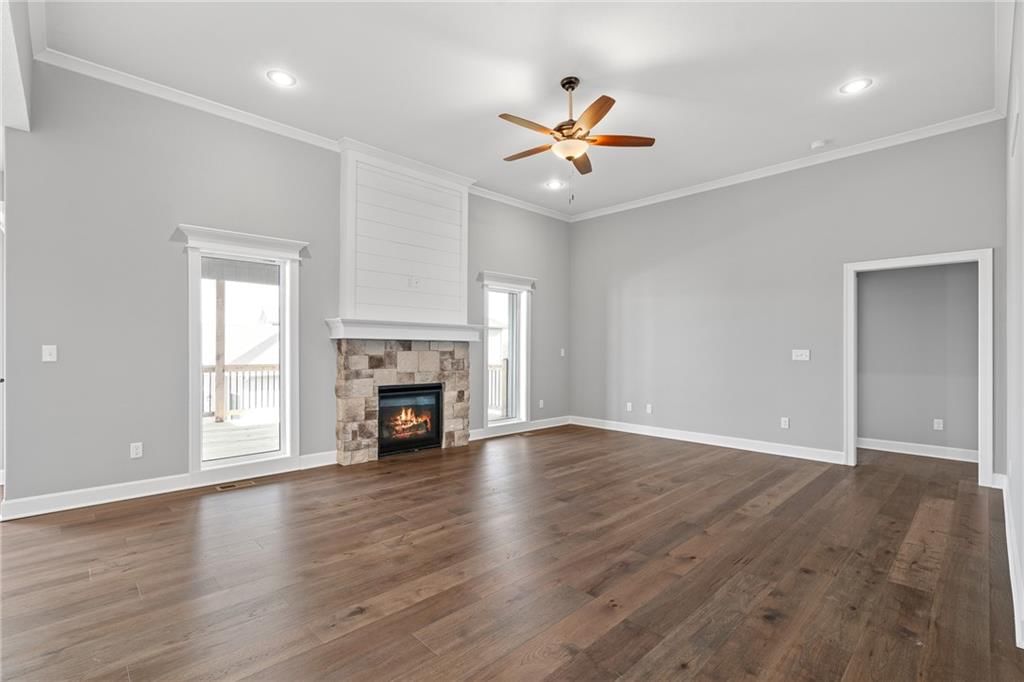 10205 N Winchester Avenue — photo 8
