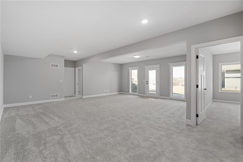 10205 N Winchester Avenue — photo 34