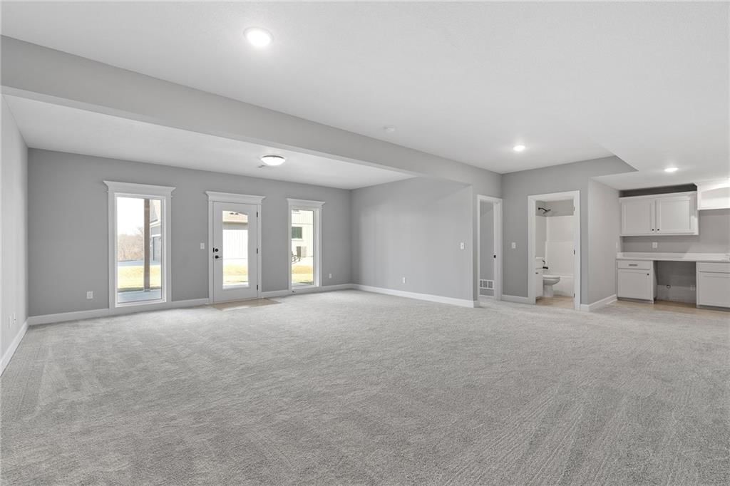 10205 N Winchester Avenue — photo 36