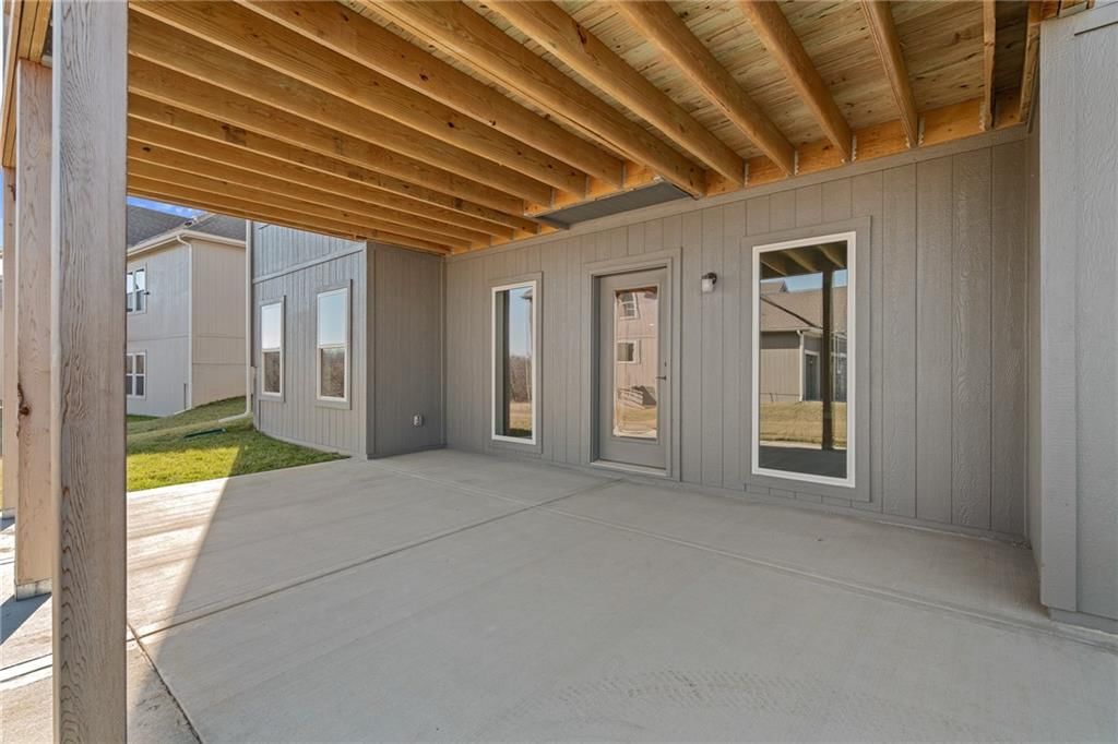 10205 N Winchester Avenue — photo 47