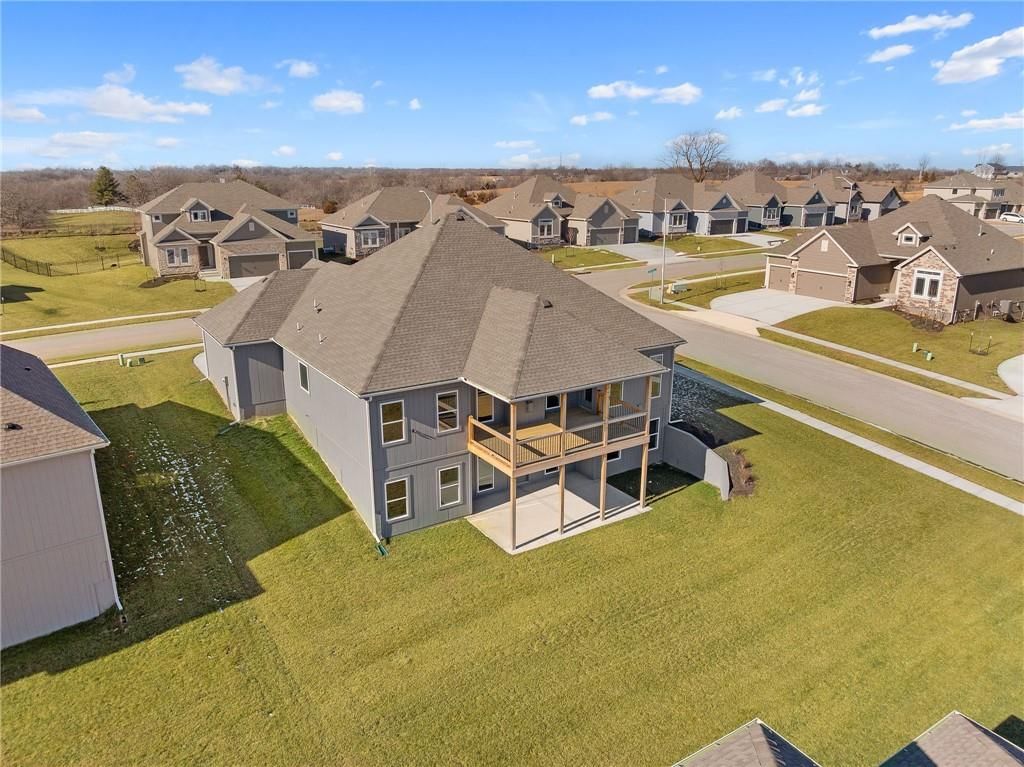 10205 N Winchester Avenue — photo 49