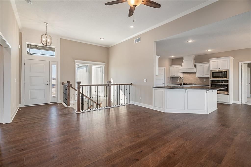 10139 N Winchester Avenue — photo 10