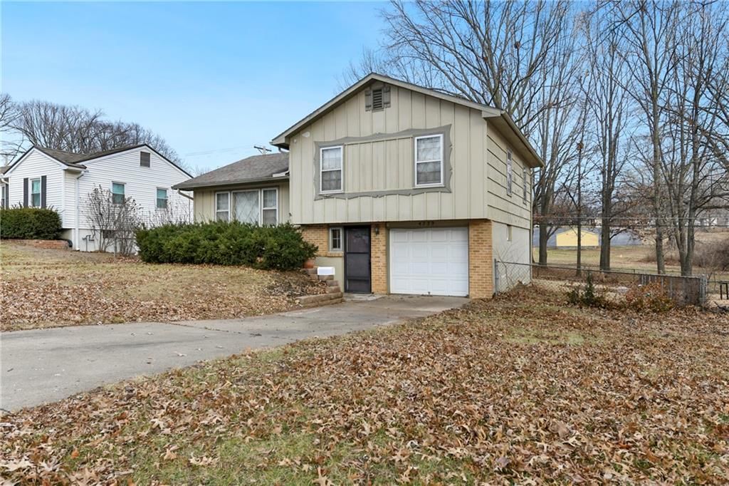 4729 Overton Avenue, Kansas City, MO
