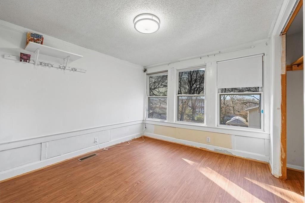 1701 W Walnut Street — photo 23