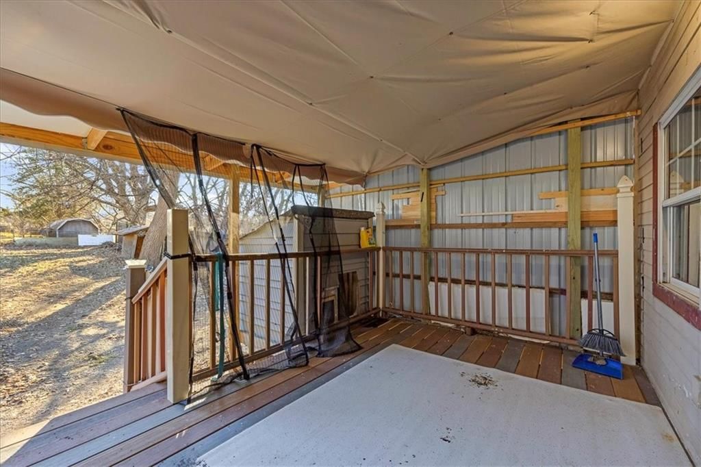 1701 W Walnut Street — photo 26