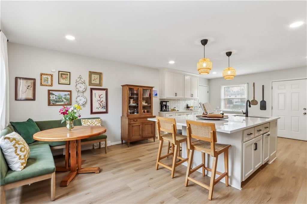 9231 W 100th Street — photo 2