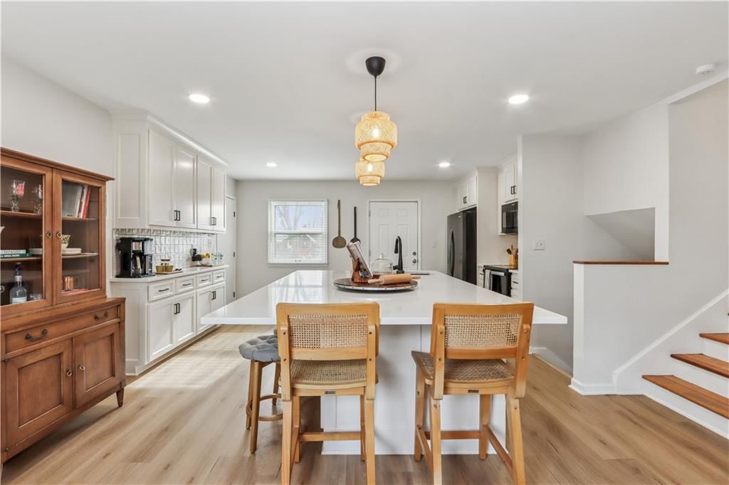 9231 W 100th Street — photo 3