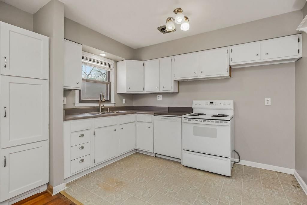 5545 N Woodland Avenue — photo 7