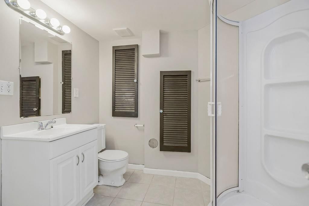 5545 N Woodland Avenue — photo 21