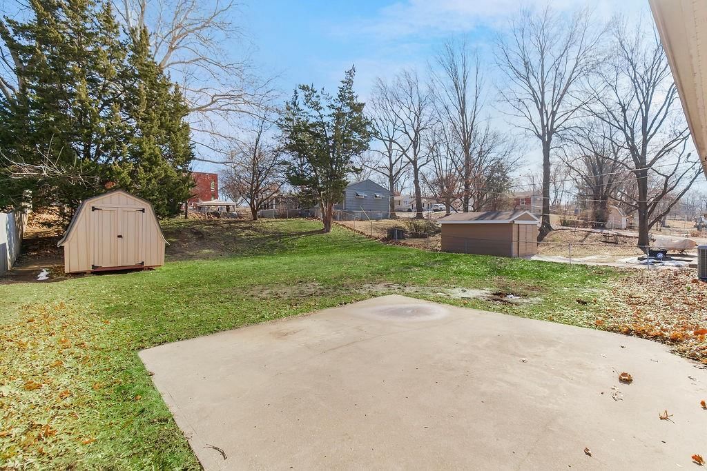 5545 N Woodland Avenue — photo 29