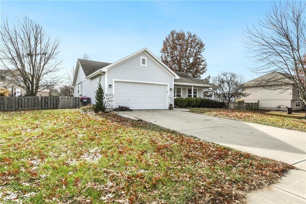 15609 Pebble Drive — photo 31