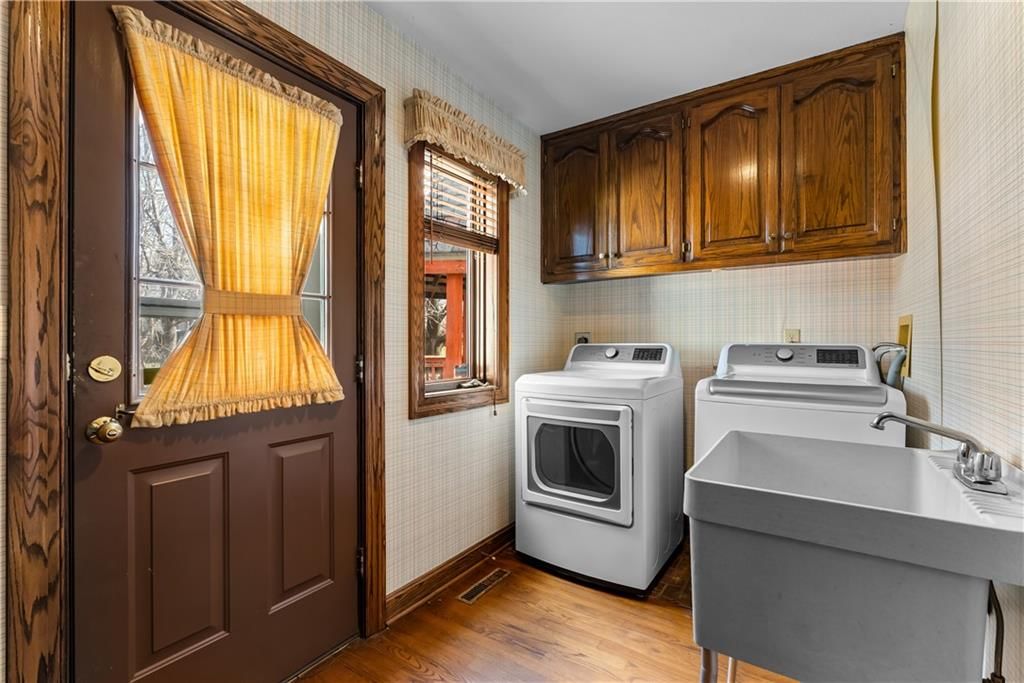 2309 W 127th Street — photo 23