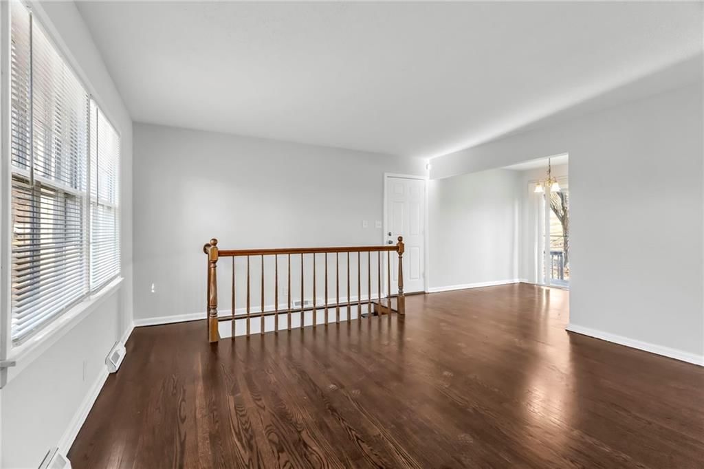 6215 N Garfield Street — photo 4