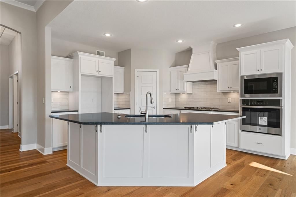 7001 NE 103rd Street — photo 9