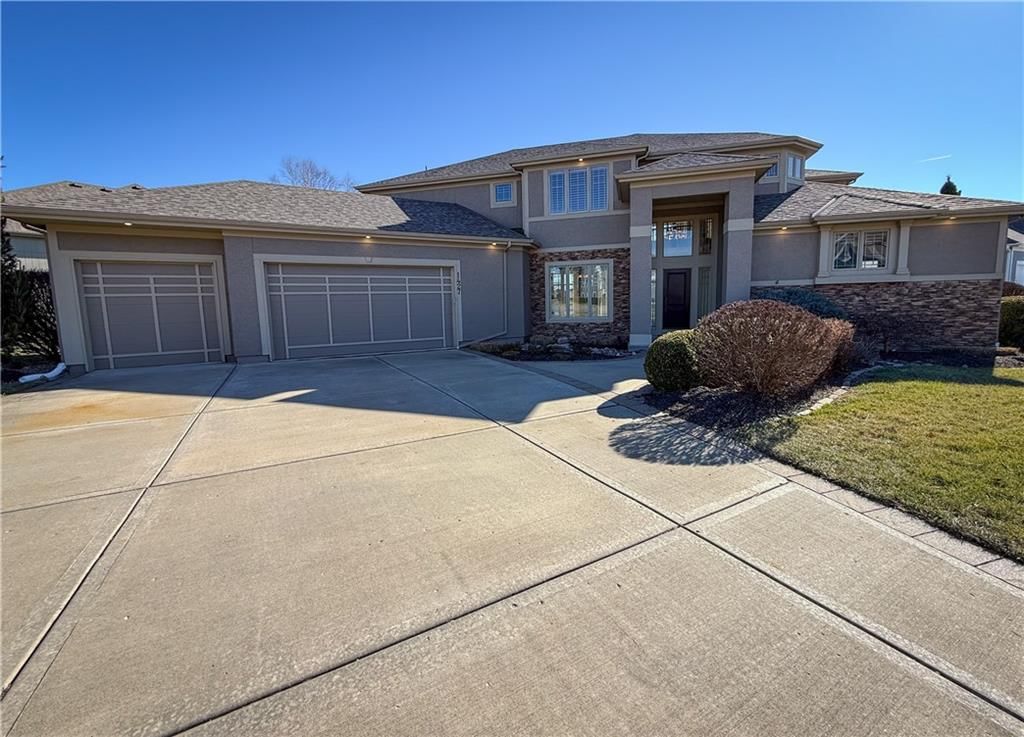 1427 Young Circle — photo 4