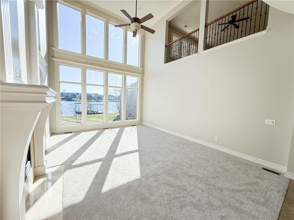 1427 Young Circle — photo 8