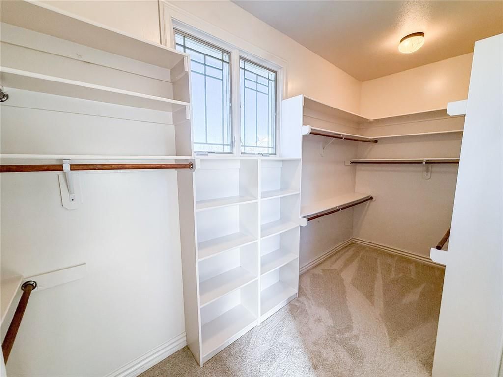 1427 Young Circle — photo 33