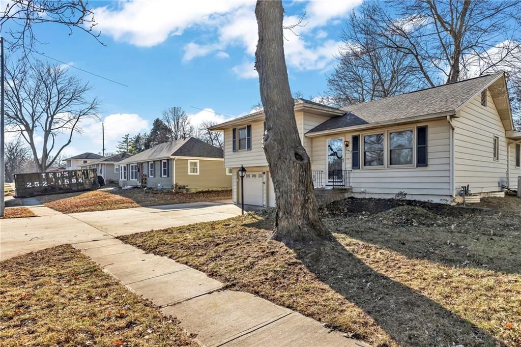 3412 S Emery Street — photo 3
