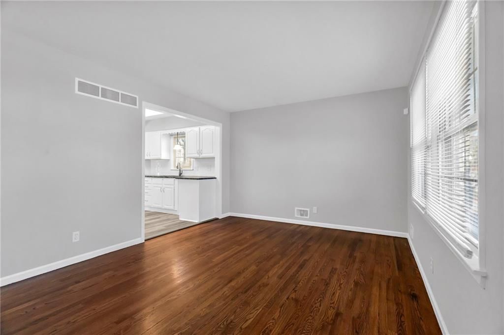 3412 S Emery Street — photo 4