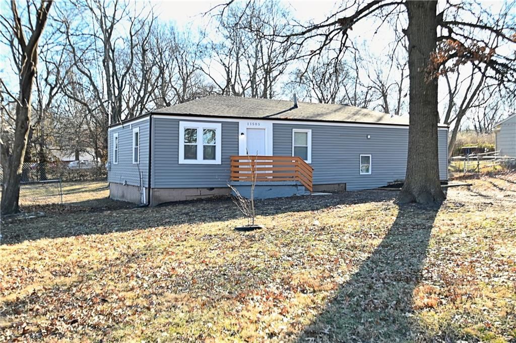 11505 Grandview Road — photo 1