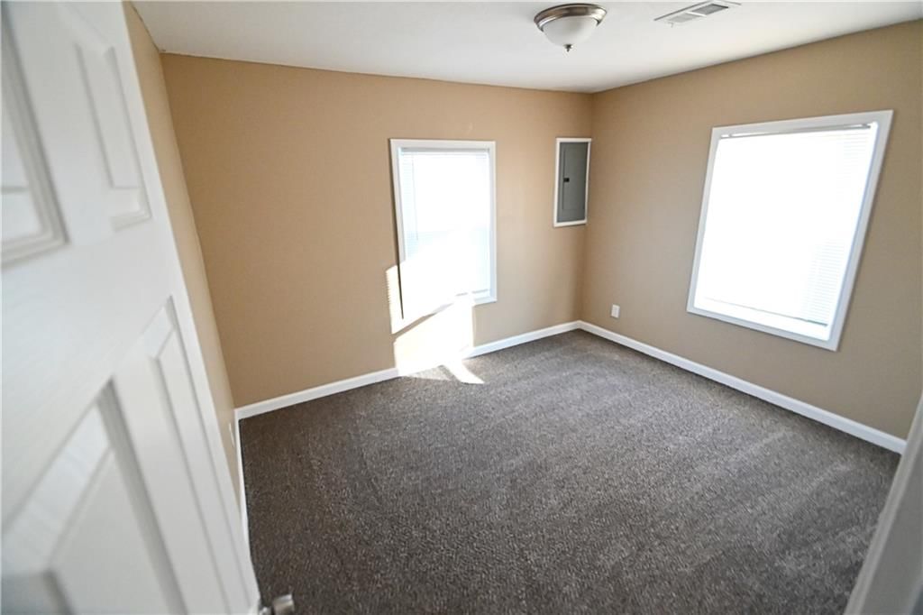 11505 Grandview Road — photo 9