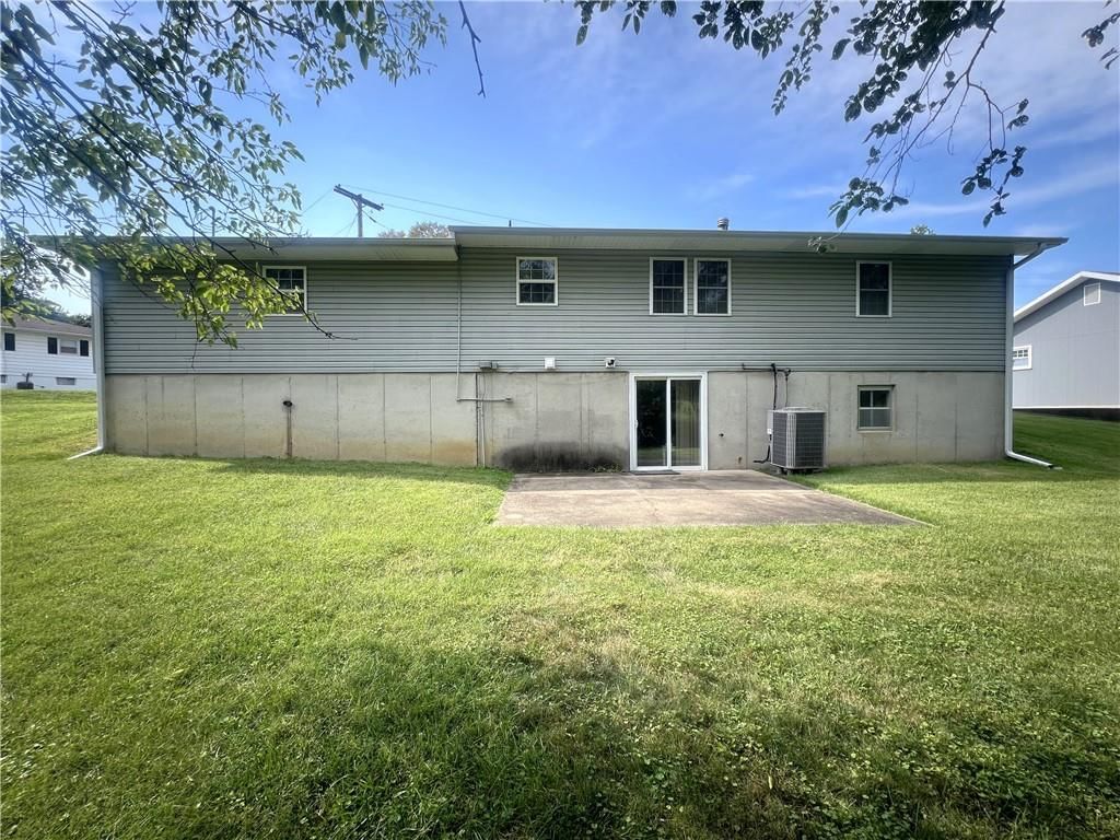 40 10th Street — photo 3