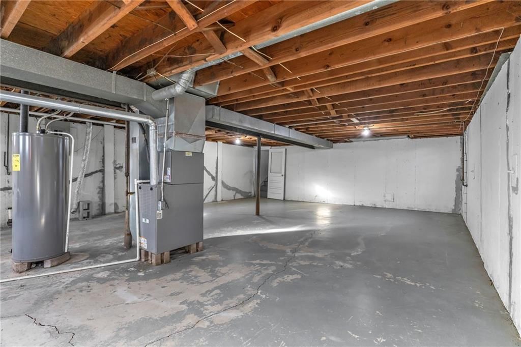 104 NW Walnut Street — photo 24
