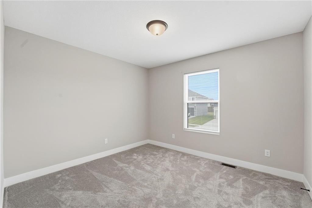 507 SW Meadowood Drive — photo 28