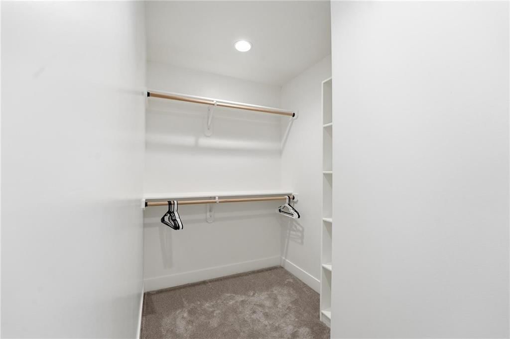 507 SW Meadowood Drive — photo 32