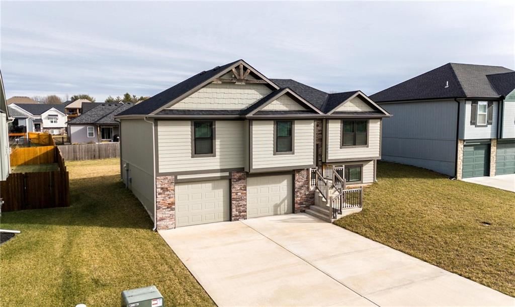 507 SW Meadowood Drive — photo 42
