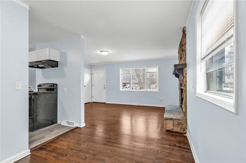 5128 N Richmond Avenue — photo 11