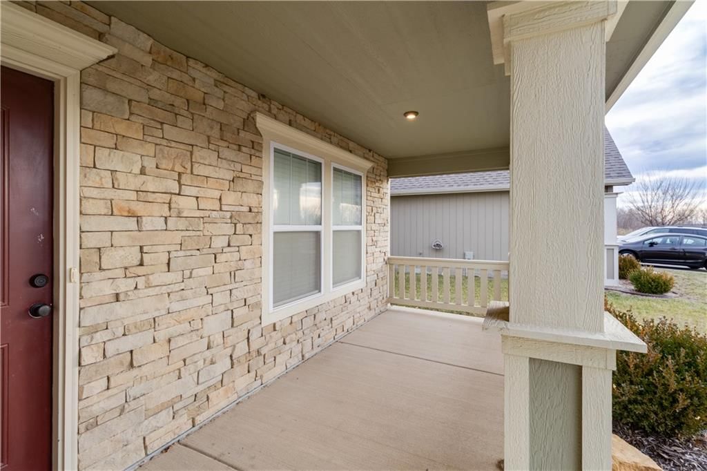 902 W 30th Street — photo 3