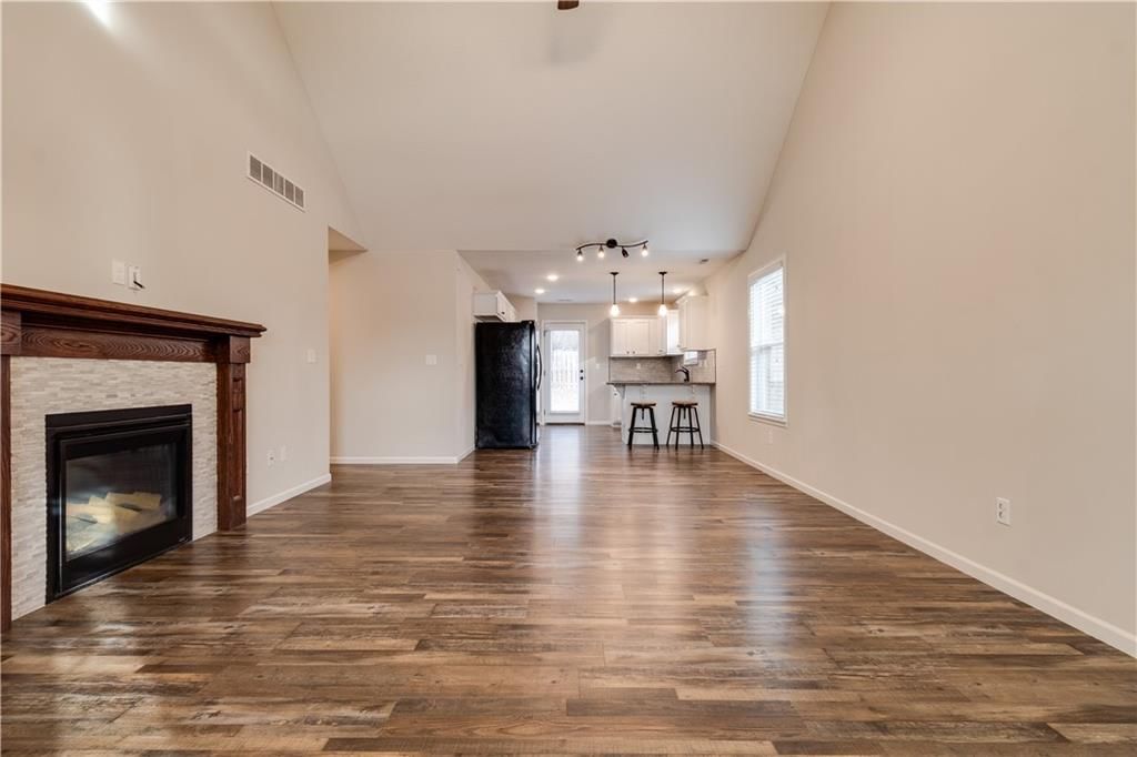 902 W 30th Street — photo 5
