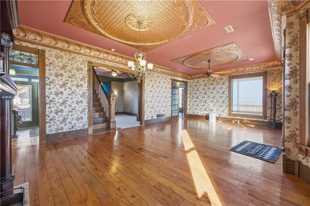 490 E Main Street — photo 8
