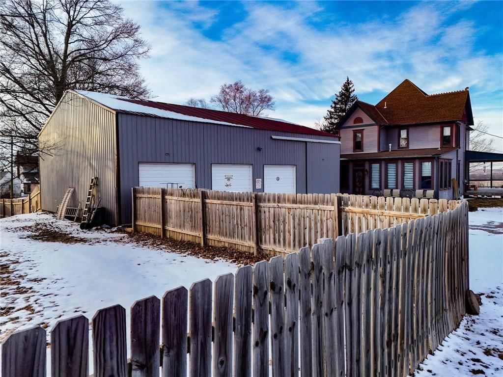 490 E Main Street — photo 93