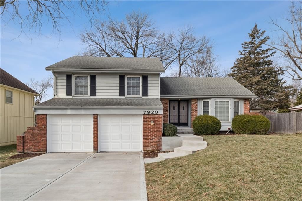 7920 Gillette Street, Lenexa, KS