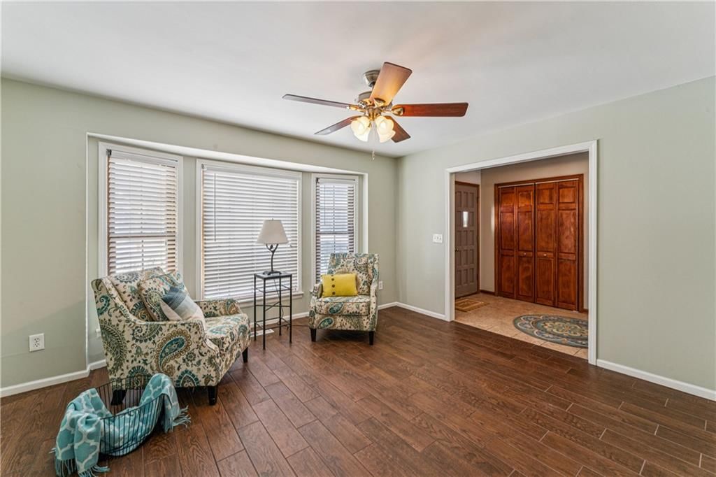 7920 Gillette Street — photo 9