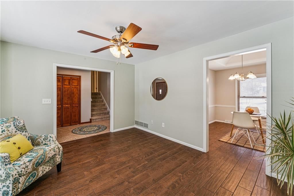 7920 Gillette Street — photo 10