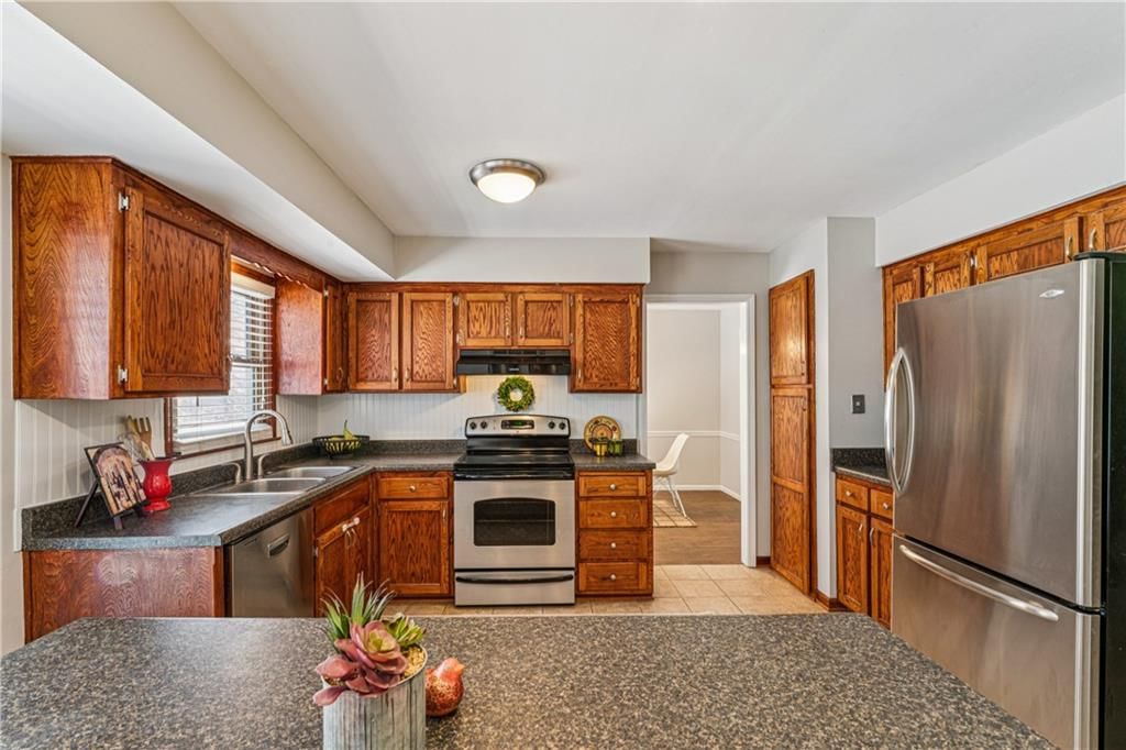 7920 Gillette Street — photo 15