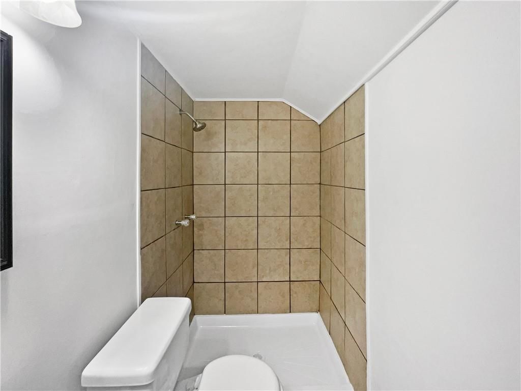9314 E 68th Terrace — photo 9