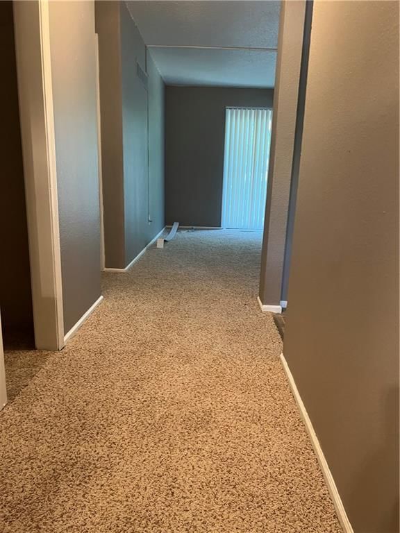 409 N Gilbert Street — photo 3
