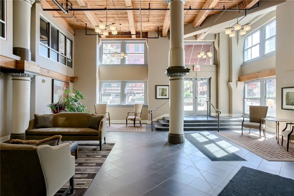 712 Broadway Boulevard — photo 36