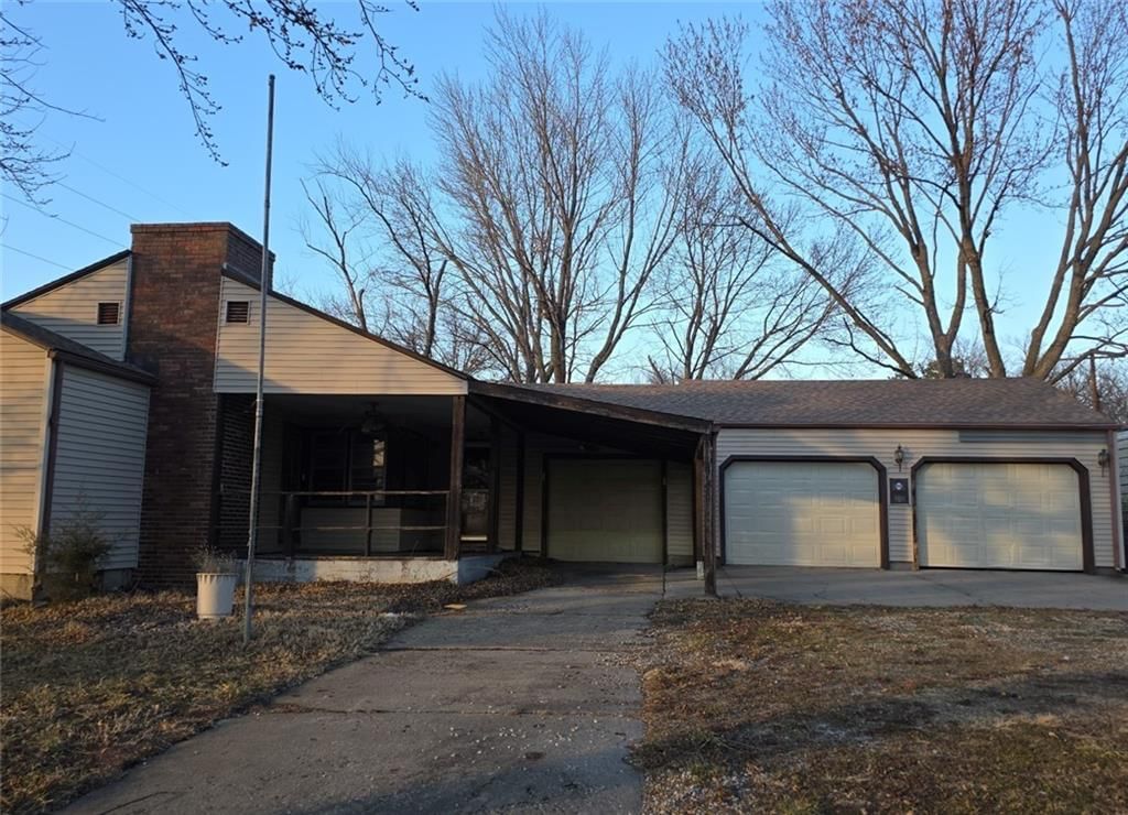4630 SW 9th Street — photo 3