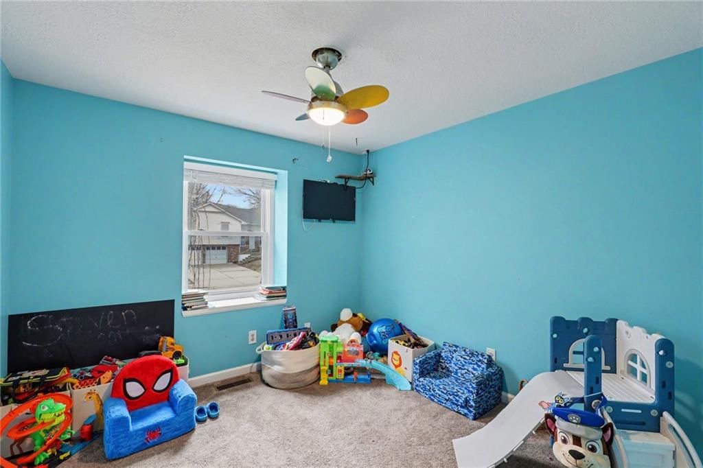 1118 NE Deerbrook Terrace — photo 18